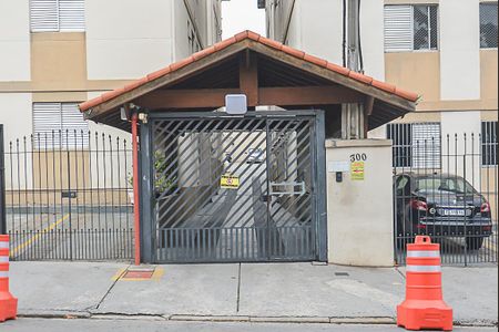 Apartamento para alugar com 70m², 2 quartos e 1 vaga Apartamento para alugar com 70m², 2 quartos e 1 vagaFachada e portaria