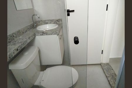 Studio à venda com 30m², 1 quarto e sem vaga Studio à venda com 30m², 1 quarto e sem vagaBanheiro