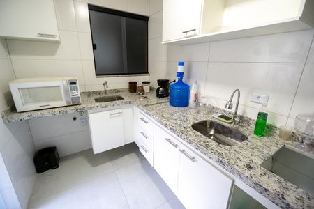 Apartamento à venda com 30m², 1 quarto e sem vaga Apartamento à venda com 30m², 1 quarto e sem vagaPia