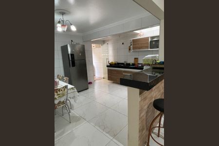 Casa para alugar com 210m², 5 quartos e 1 vaga Casa para alugar com 210m², 5 quartos e 1 vagaCozinha