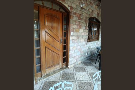 Casa para alugar com 210m², 5 quartos e 1 vaga