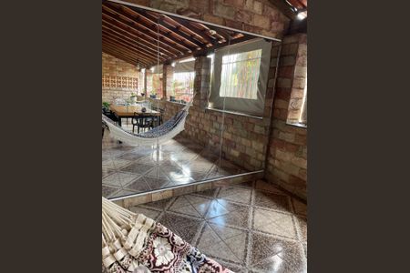 Casa para alugar com 210m², 5 quartos e 1 vaga