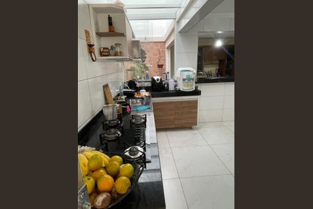 Casa para alugar com 210m², 5 quartos e 1 vaga Casa para alugar com 210m², 5 quartos e 1 vagaCozinha