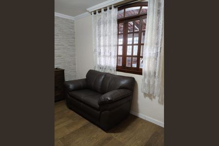 Casa para alugar com 210m², 5 quartos e 1 vaga Casa para alugar com 210m², 5 quartos e 1 vagaSala