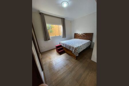 Casa para alugar com 210m², 5 quartos e 1 vaga