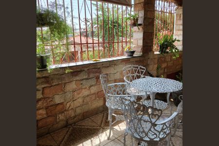 Casa para alugar com 210m², 5 quartos e 1 vaga
