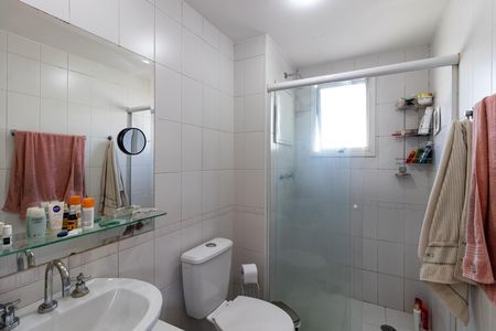 Banheiro da Suíte de apartamento para alugar com 3 quartos, 107m² em Água Branca, São Paulo