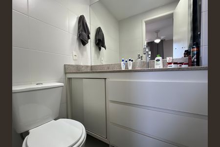 Apartamento para alugar com 76m², 3 quartos e 2 vagas Apartamento para alugar com 76m², 3 quartos e 2 vagasBanheiro da Suíte