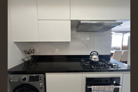 Apartamento para alugar com 76m², 3 quartos e 2 vagas Apartamento para alugar com 76m², 3 quartos e 2 vagasCozinha