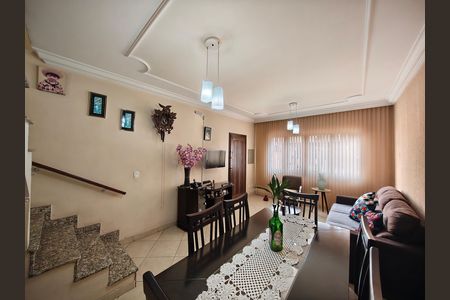 Sala de casa à venda com 4 quartos, 250m² em Vila Sabrina, São Paulo