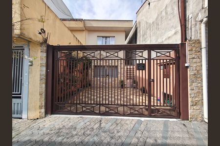 Fachada de casa à venda com 4 quartos, 250m² em Vila Sabrina, São Paulo