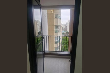Apartamento à venda com 37m², 1 quarto e sem vaga Apartamento à venda com 37m², 1 quarto e sem vagaVaranda