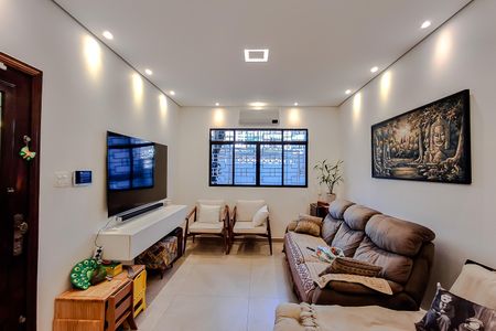 Casa para alugar com 4 quartos, 180m² em Ipiranga, São Paulo