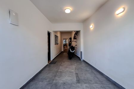 Garagem de casa para alugar com 4 quartos, 180m² em Ipiranga, São Paulo
