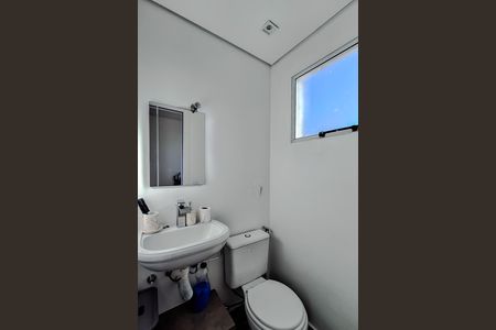 Banheiro de serviço de casa para alugar com 4 quartos, 180m² em Ipiranga, São Paulo