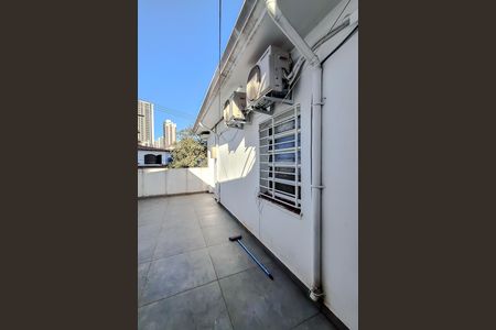 Área externa de casa para alugar com 4 quartos, 180m² em Ipiranga, São Paulo