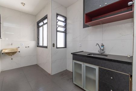 Cozinha e Área de Serviço de apartamento para alugar com 3 quartos, 77m² em Santa Amelia, Belo Horizonte