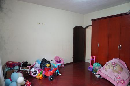 Casa de condomínio à venda com 250m², 5 quartos e 5 vagasQuarto 2