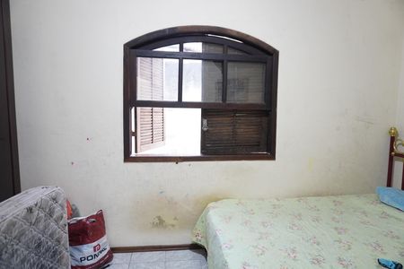 Casa de condomínio à venda com 250m², 5 quartos e 5 vagasQuarto