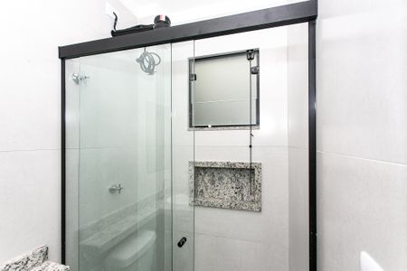 Banheiro de apartamento à venda com 1 quarto, 30m² em Vila Santa Isabel, São Paulo