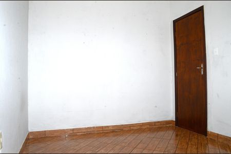 Quarto 1 de casa para alugar com 2 quartos, 100m² em Paulo Vi, Belo Horizonte