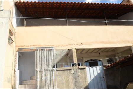 Fachada de casa para alugar com 2 quartos, 100m² em Paulo Vi, Belo Horizonte