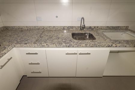 Apartamento à venda com 30m², 1 quarto e sem vaga Apartamento à venda com 30m², 1 quarto e sem vagaCozinha e Área de Serviço