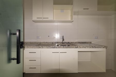 Apartamento à venda com 30m², 1 quarto e sem vaga Apartamento à venda com 30m², 1 quarto e sem vagaCozinha e Área de Serviço