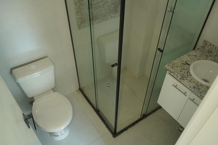 Banheiro de apartamento à venda com 2 quartos, 40m² em Vila Santa Isabel, São Paulo