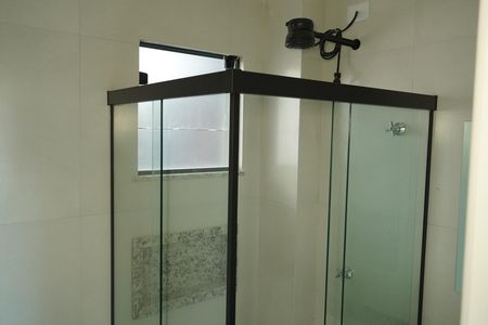Banheiro de apartamento à venda com 2 quartos, 40m² em Vila Santa Isabel, São Paulo