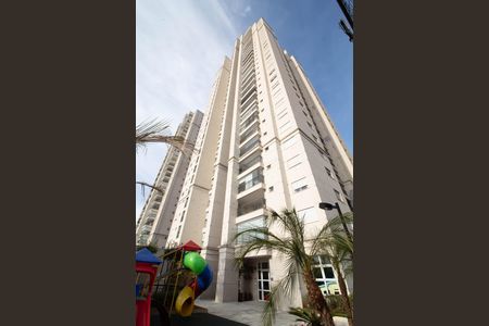 Fachada do bloco de apartamento para alugar com 2 quartos, 68m² em Jardim Flor da Montanha, Guarulhos
