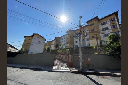 Fachada de apartamento para alugar com 2 quartos, 56m² em Camargos, Belo Horizonte