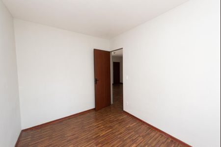 Quarto 2 de apartamento para alugar com 2 quartos, 56m² em Camargos, Belo Horizonte