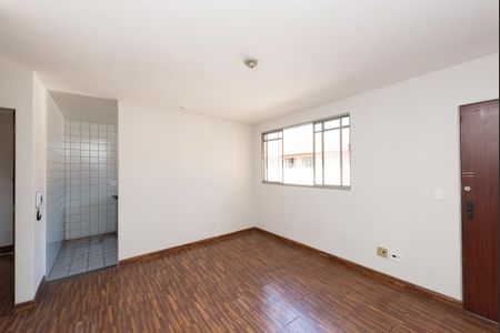 Sala de apartamento para alugar com 2 quartos, 56m² em Camargos, Belo Horizonte