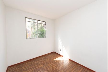 Quarto 2 de apartamento para alugar com 2 quartos, 56m² em Camargos, Belo Horizonte