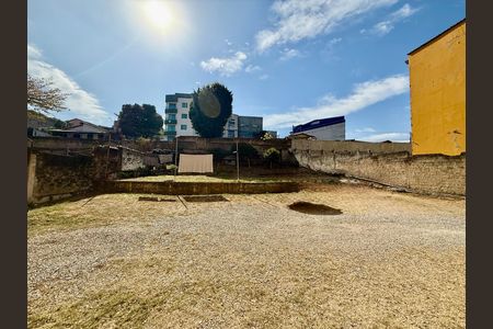 Garagem de apartamento à venda com 2 quartos, 42m² em Inconfidentes, Contagem