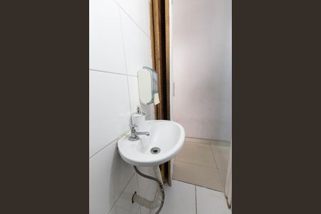 Lavabo de casa para alugar com 2 quartos, 110m² em Vila Medeiros, São Paulo