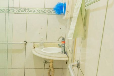 Banheiro de casa à venda com 2 quartos, 117m² em Residencial Cosmos, Campinas