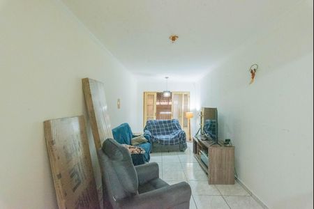 Casa à venda com 117m², 2 quartos e 3 vagas Casa à venda com 117m², 2 quartos e 3 vagasSala