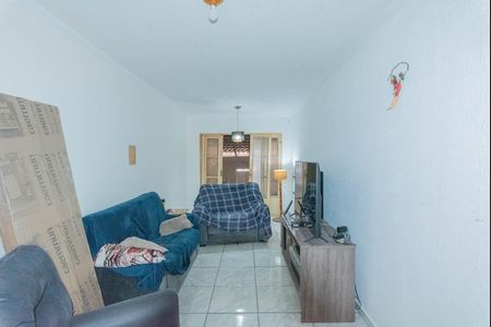 Casa à venda com 117m², 2 quartos e 3 vagas Casa à venda com 117m², 2 quartos e 3 vagasSala