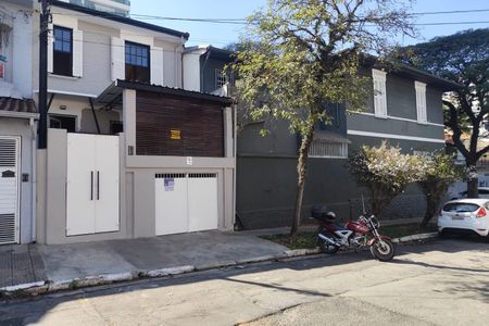 Fachada de casa à venda com 1 quarto, 140m² em Vila Mariana, São Paulo