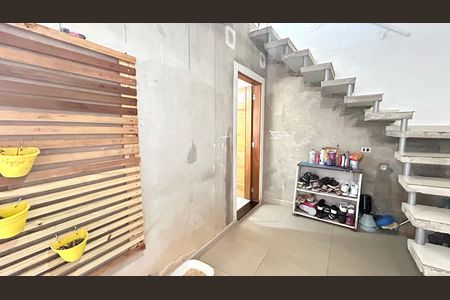 Quintal de casa à venda com 4 quartos, 250m² em Jardim Adriana, Guarulhos