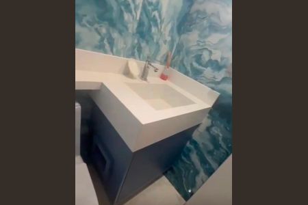 Banheiro de apartamento à venda com 3 quartos, 58m² em Parque Jaçatuba, Santo André