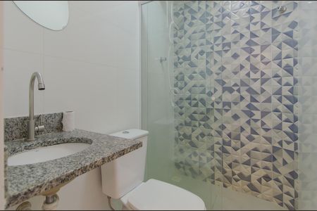 Banheiro de kitnet/studio para alugar com 1 quarto, 28m² em Ipiranga, São Paulo