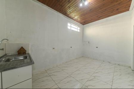 Cozinha de casa para alugar com 1 quarto, 38m² em Vila Maracana, São Paulo