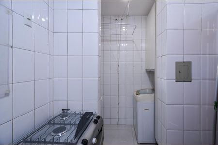 Cozinha de apartamento à venda com 3 quartos, 80m² em Palmares, Belo Horizonte