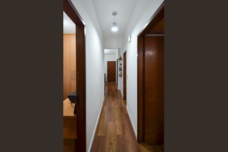 Corredor de apartamento à venda com 3 quartos, 80m² em Palmares, Belo Horizonte