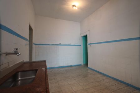 Casa para alugar com 120m², 2 quartos e 2 vagasCozinha