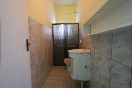 Casa para alugar com 120m², 2 quartos e 2 vagasBanheiro