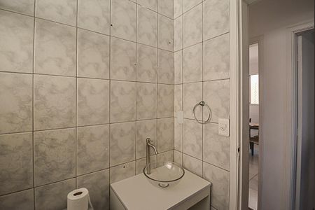 Banheiro de apartamento para alugar com 2 quartos, 58m² em Jardim Chácara Inglesa, São Bernardo do Campo